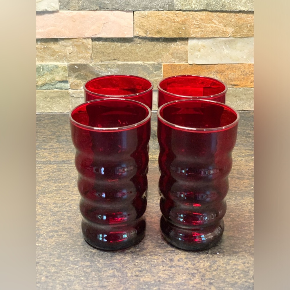 ANCHOR HOCKING | Set of 4 | Ruby Red Whirly Twirly or Beehive Glasses
